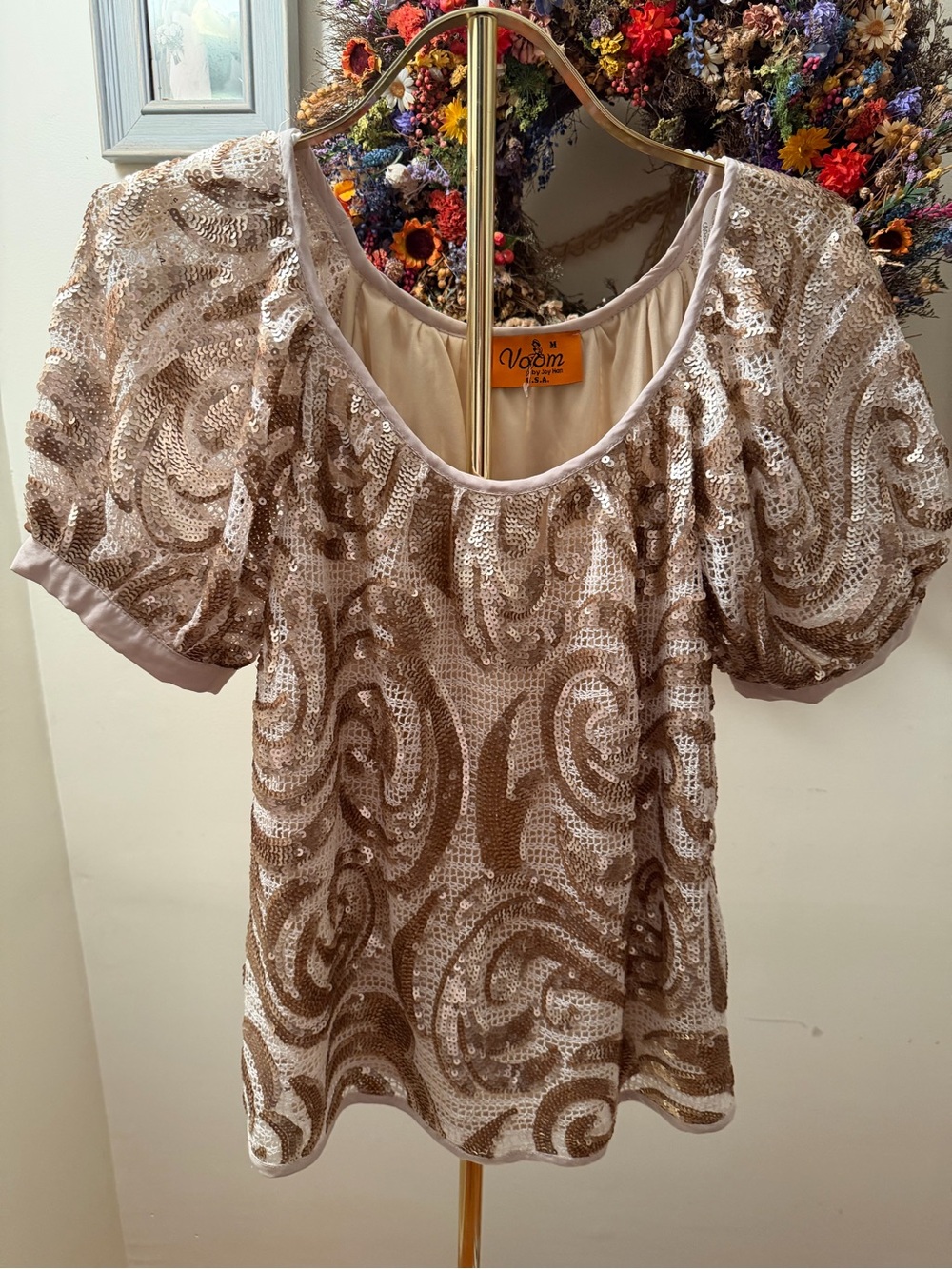 Voom by Joy Han Cream & Gold Sequin Puff-Sleeve Top lined